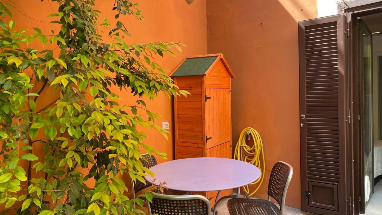 Rione Monti Studio Apt With Private Garden Rome Extérieur photo