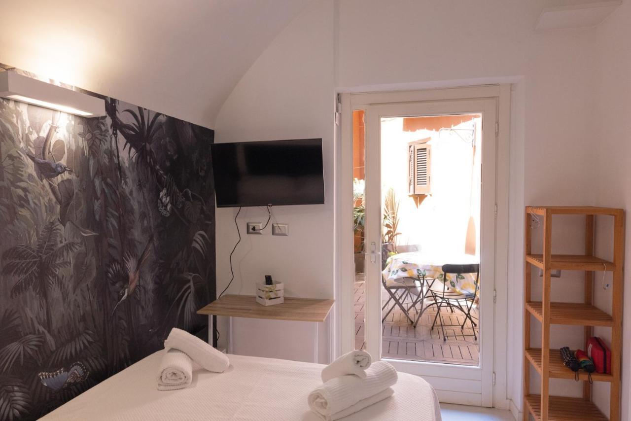 Rione Monti Studio Apt With Private Garden Rome Extérieur photo